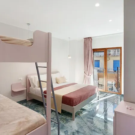 B&B Deluxe