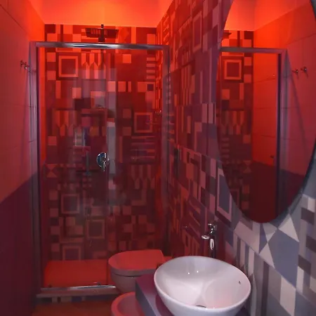 Deluxe Bed & Breakfast 3*