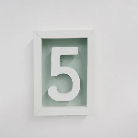 Bed & Breakfast Deluxe