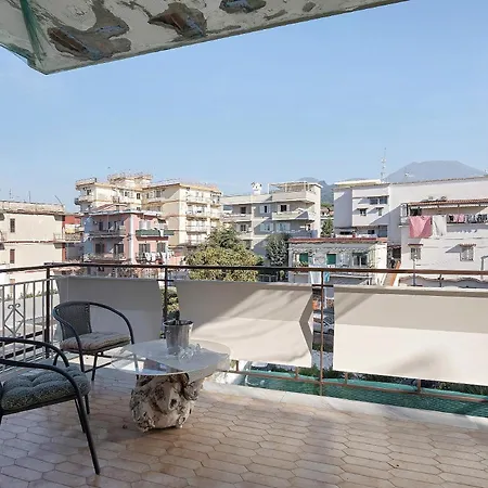 Deluxe Bed & Breakfast 3*